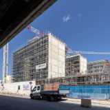 Sul lato opposto della strada notiamo invece lo �scheletro� di Parco Gilda, complesso residenziale di tre interi fabbricati per un totale di ben 200 appartamenti